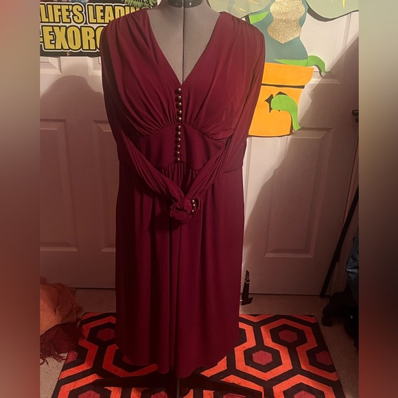 SOLD-Peasant style red dress - Picture 1 of 4